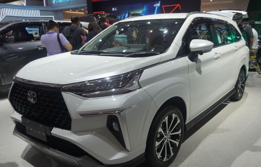New Veloz Hybrid EV Mengaspal! MPV Masa Depan yang Irit, Canggih, Ramah ... - Ev Canggih Ini Juga Super Irit