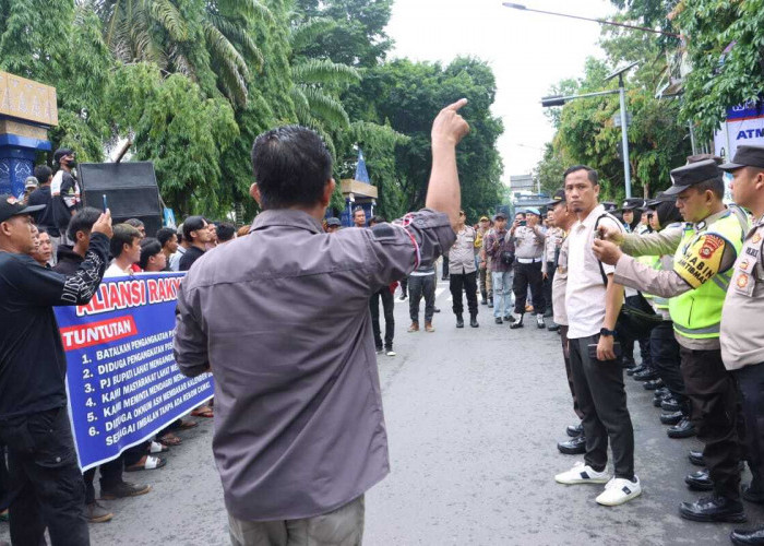 Aksi Polemik Pengangkatan Pjs Kades Di Lahat Singgung Isu Netralitas