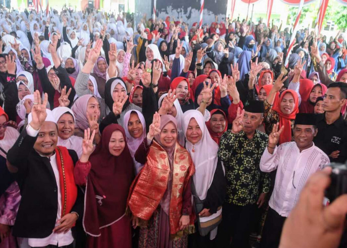 Siti Atikoh Istri Ganjar Pranowo Kunjungi Ponpes di Palembang