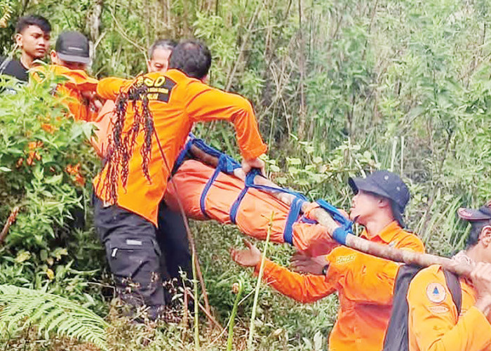  Evakuasi Jenazah Mahasiswa Bengkulu Secara Estafet, Medan Licin dan Berat, Hipotermia di Gunung Dempo