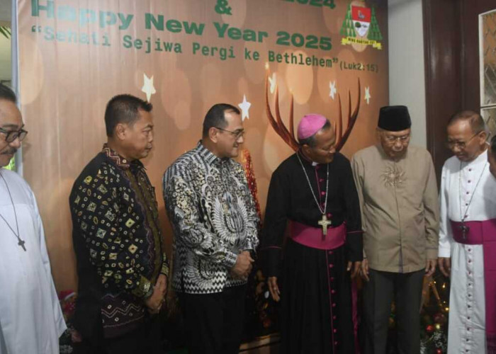 Open House Natal Wisma Keuskupan Palembang: Harmoni Kehangatan, Kedamaian, dan Persaudaraan Sejati