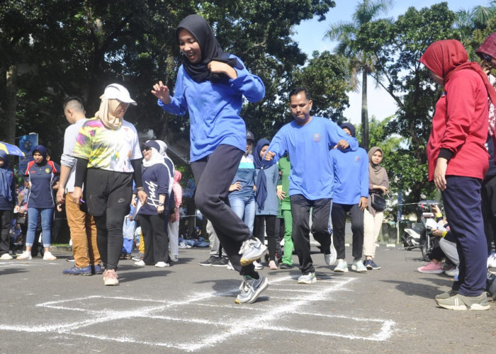Pemprov Sumsel Menyelenggarakan Berbagai Kegiatan Permainan Tradisional Dalam Rangka menyambut Dirgahayu Provinsi Sumatera Selatan ke 78 