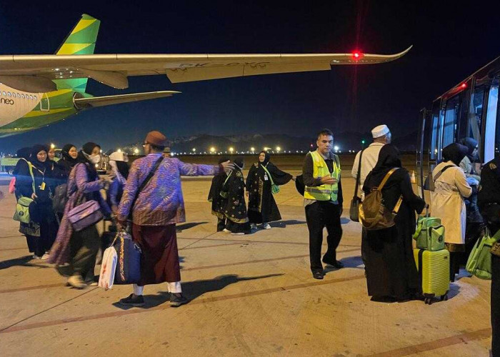 Alhamdulillah, Jamaah Umroh Palembang Tiba di Madinah Usai Menunggu Lama Akibat Penundaan Penerbangan Citilink