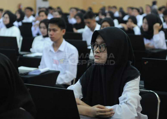 Hari Pertama Tes CPNS 2023 di BKN Wilayah VII Palembang 