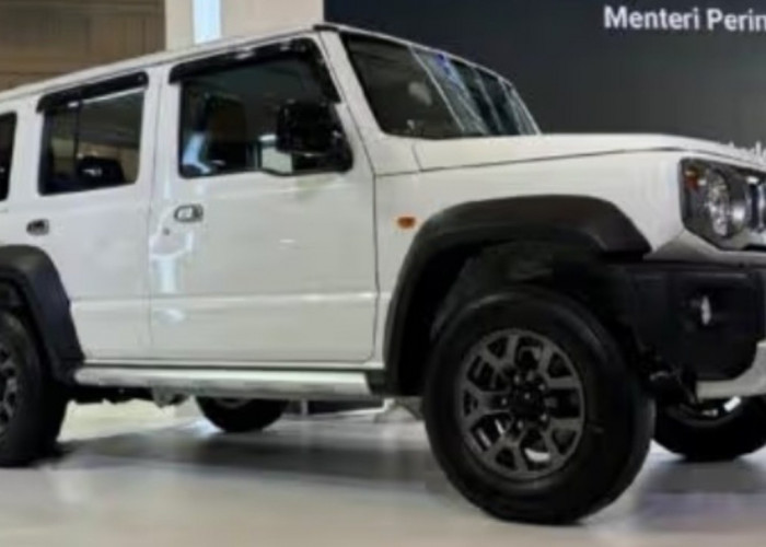 Suzuki Jimny 5-Door White Rhino Edition Resmi Hadir dengan Aksesori Eksklusif untuk Off-Road, Harganya Segini!