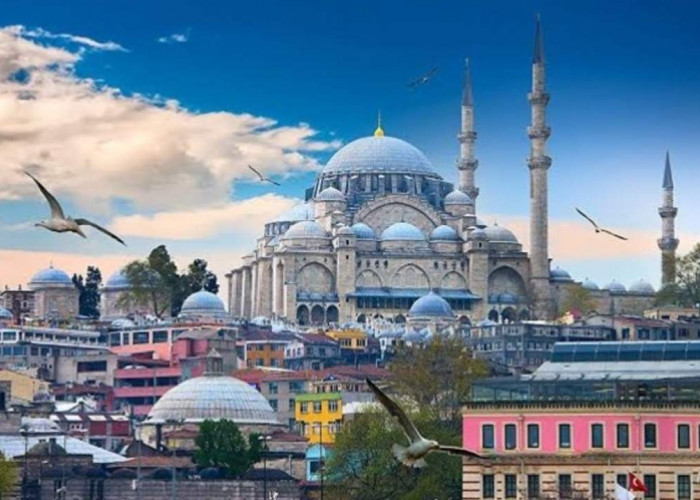 Turkiye Burslari 2025 Dibuka! Dapatkan Kuliah Gratis, Tempat Tinggal, & Tiket PP ke Turki, Ini Cara Daftarnya