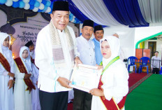 Sambut Tahun Baru Islam, Bupati Toha Hadiri Wisuda Santri dan Milad Ke-17 TPA Nurul Ilmi
