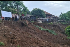 Hujan Deras Picu Longsor di Bantaran Sungai Musi, Sejumlah Rumah Warga Terancam