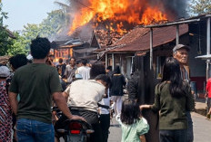 Kebakaran Hebat di Muba, Dua Rumah Ludes Terbakar dan Dua Lainnya Rusak Berat Diduga Akibat Korsleting Listrik