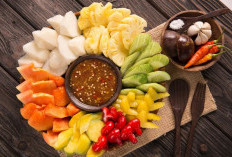 Sensasi Segar dan Pedas: Buah-Buahan yang Wajib Ada dalam Rujak Nikmat