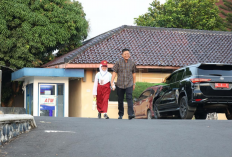 Bupati Enos Ikut Gerakan Ayah Mengantar Anak, Tekankan Peran Orang Tua Bentuk Generasi Emas