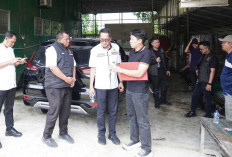 Kejati Sita 8 Truck Mixer, 5 Dump Truck, 1 Excavator