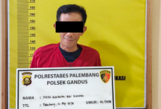 Nongkrong Sambil Bawa Sajam, Indra Kabur Dikejar Polisi hingga Tertangkap