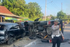 4 Kendaraan Ringsek Usai Laka Beruntun di Jalan Prabumulih–Baturaja