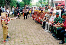 Kenakan Atribut Pejuang, Kenang Perang 5 Hari 5 Malam