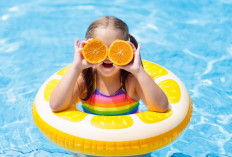 7 Tips Efektif Membantu Anak Menaklukkan Ketakutan Berenang