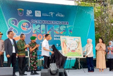 Buka OKI Festival, Ketua TP PKK OKI Luncurkan Buku 'Bergotong-Royong Yuk'