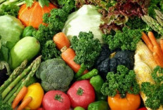 8 Jenis Buah dan Sayuran yang Efektif Menjaga Kesehatan Mata di Era Digital