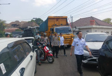 Kemacetan Parah di Jalan Lintas Lahat-Muara Enim: Kapolres dan PJ Bupati Lahat Turun Tangan