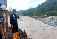Pj Bupati Empat Lawang Terjun  Langsung, Tinjau Kondisi Banjir di Paiker