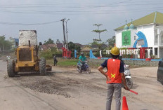 Jalan Tegal Binangun Banyuasin Segera Mulus. Pekerjaan Perbaikan Digeser ke Malam Hari