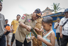 Respons Cepat Nih! Pj Bupati Muba Tinjau Lokasi Banjir Ayo Nalam, Bawa Bantuan ini Bagi Korban Bencana