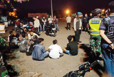 Selidiki Aktor yang Biayai 4 Pelaku Bawa Bom Molotov 