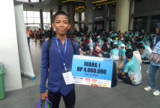 Anak SMP Juara MDP FUN RUN 2025, Ko Alex Hadiahi Beasiswa Penuh