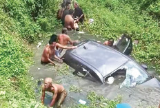 Mobil Tenggelam Dalam Rawa,  Dua Korban Meninggal Dunia