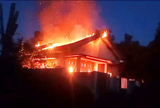 Sedang ke Warung, Rumah Terbakar, Kejadian Jelang Magrib