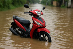 Tips Mengatasi Motor Terendam Banjir Tinggi: Tetap Tenang, Begini Cara Aman Menyelamatkannya