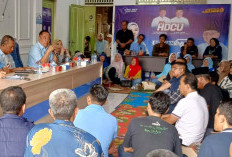 Cik Ujang dan Lidyawati Dorong Tim Pemenangan Tetap Fokus dan Kompak