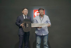 100 Unit Dipesan, Hino 300 Series 136 MDLR Resmi Diperkuat Jasa Berdikari Logistics di GIIAS 2025