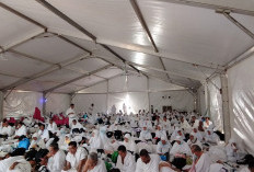 Suasana Haru Wukuf di Arafah, Jemaah Palembang Menangis dalam Doa, Refleksi Mendalam di Bawah Terik Mentari