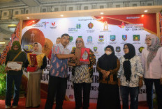 Stand Dinas Pariwisata Kota Palembang Menang Penghargaan Stand Terbaik di Jogja TCTI Expo 2024