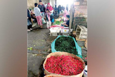 Bawang Merah Naik, Cabai Merah Anjlok