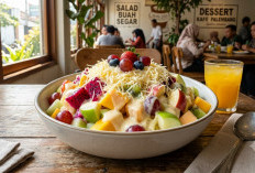 Bukan Sekadar Cuci Mulut: Sensasi Sehat dan Mewah dalam Semangkuk Salad Buah!