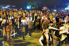 Ribuan Warga Padati Festival Tegal Mulyo