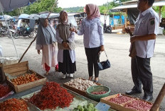 Jelang Lebaran, Harga Cabai di Pasar Pulau Mas Tebing Tinggi, Kabupaten Empat Lawang Merangkak Naik
