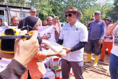 Kapolda Sumsel dan Komunitas Jeep 4x4 Gelontorkan 100 Paket Sembako ke Korban Banjir di Palembang