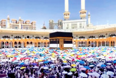 Panas Ekstrem 47 Derajat, Tawaf Pakai Payung, Banyak Jemaah Pingsan di Mina dan Tak Dapat Tenda 