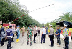 Pos-Portal Besi  Berpotensi Pungli,  Tim Gabungan Turun ke Jalan Batukuning, Saksikan Warga Bongkar Mandiri