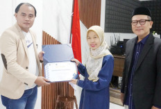 Aktif Sosialisasikan Kepatuhan Pajak, Sumatera Ekspres Raih Penghargaan Media Strategis KPP Pratama Baturaja