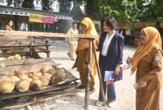 Sajikan Dogan Bakar hingga Asinan Buah