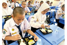 Enak, Siswa Minta Tambah Porsi, Pemkot Palembang Gelar Simulasi Makan Bergizi Gratis