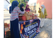 Aksi Sosial WinRo di Prabumulih, Ratusan Takjil Dibagikan untuk Pengguna Jalan