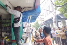 Kuasa Hukum Kembali Lepas Paksa Stiker Pengumuman Ahli Waris Raden Nangling di Palembang
