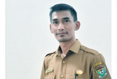 Wujud Program MEMBARA Ringankan Beban Orang Tua, Siswa SD-SMP Muara Enim Terima LKS Gratis