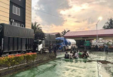 Bareskrim Polri Gerebek Gudang BBM Ilegal di Perbatasan Palembang-Ogan Ilir, 5 Truk Disita