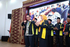 Ratu Dewa Resmi Lantik 150 Pengurus Forum Komunikasi Keluarga Ngulak Palembang, Pengurus Diminta Lakukan Ini